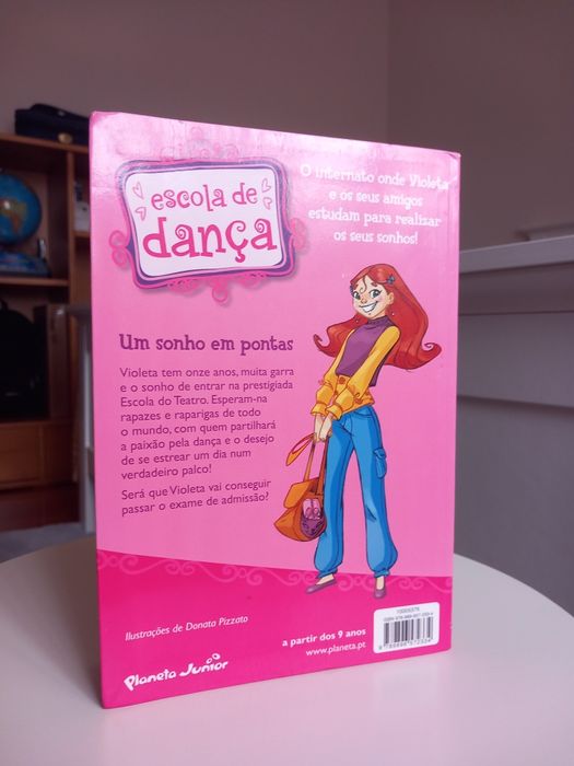 "A Dream in Points" | Aurora Marsotto64551780015745121