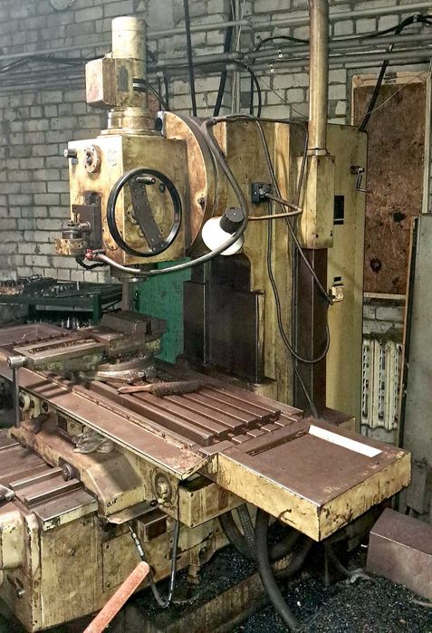Вертикально-фрезерний  Heckert FSS 400 2/PS подключен.