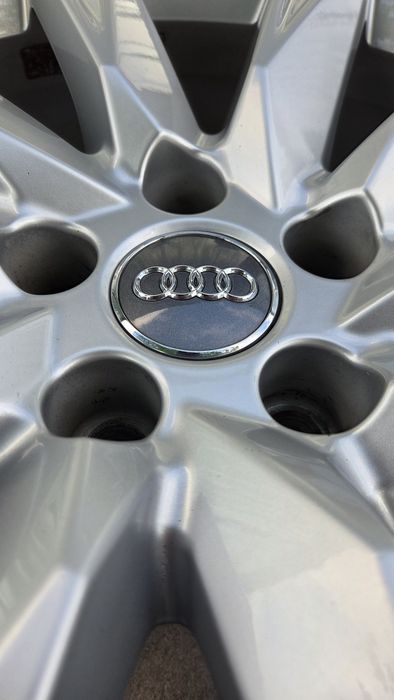 Oryginalne felgi aluminiowe AUDI 20" Lamina OE