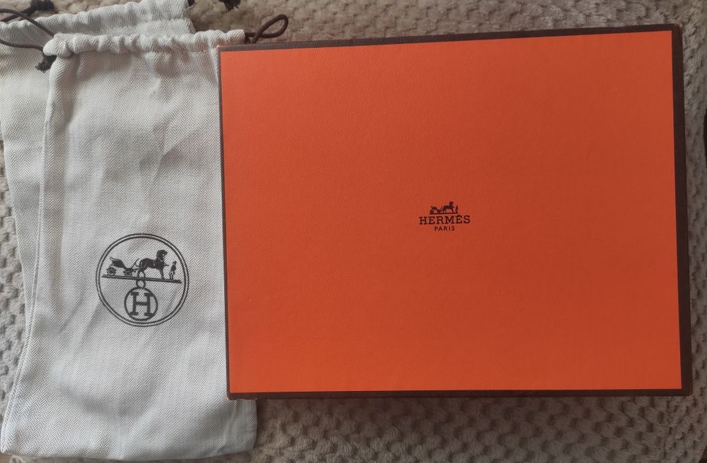 Klapki Hermes rozmiar 37 z pudełkiem