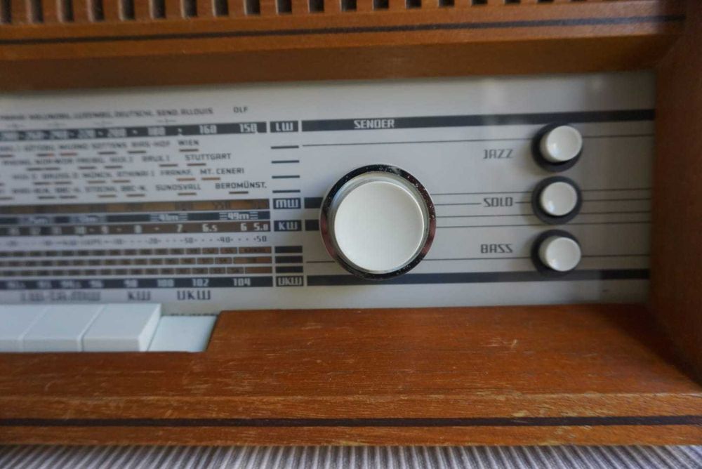 Retro radio Telefunken Andante 1462 - rádio válvulas antigo [c/ FM]