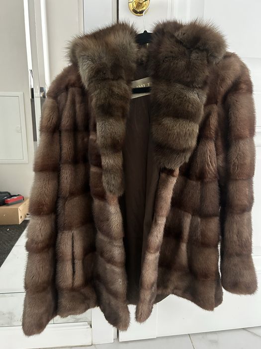 Норкова шуба с куницей