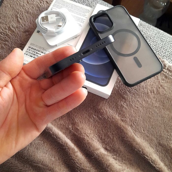 Iphone 12 64gb 6 cali super stan 86% kondycji 100% sprawny