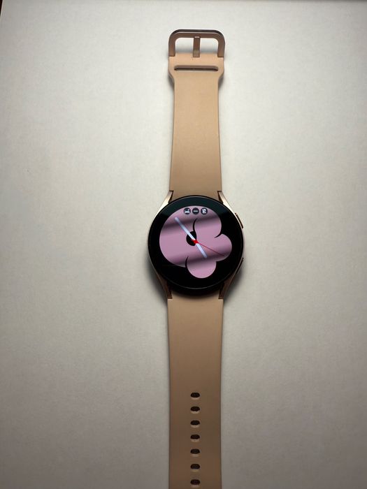 Смарт-годинник Samsung Galaxy Watch 4 40mm 1.2" Super AMOLED 16 ГБ