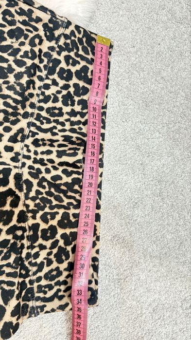 Spodnie flare w panterke