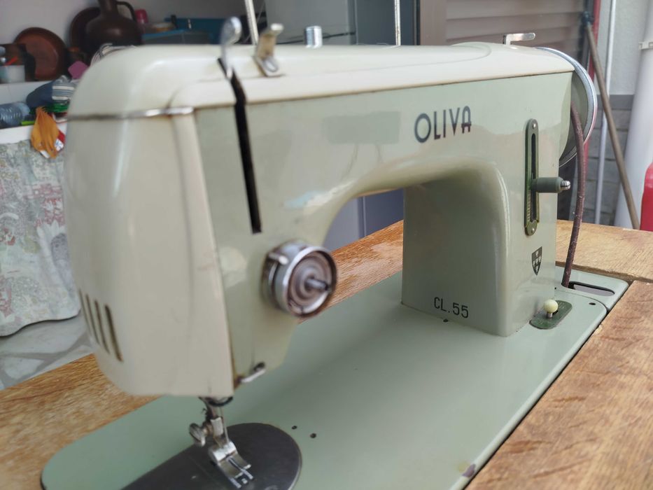 Máquina de Costura Oliva CL 55