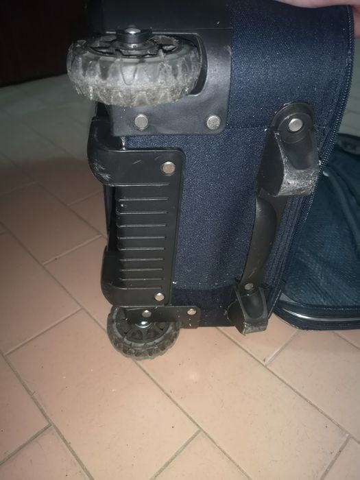 Mala de viagem com rodas e pega extensível – azul