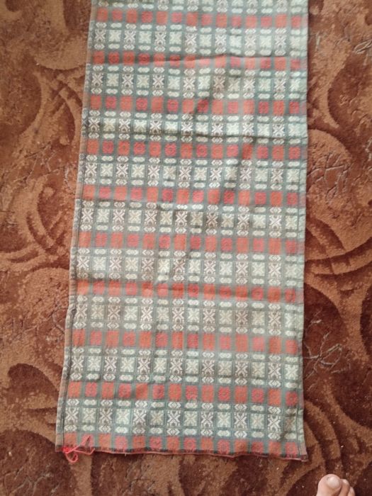 Матерія для плахти з торочками.