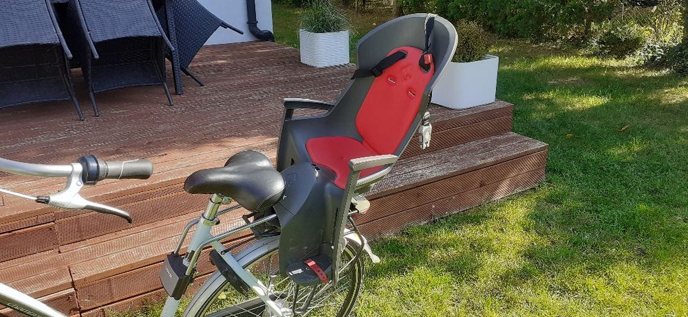 Fotelik dla dziecka  Hamax z 2 bazami