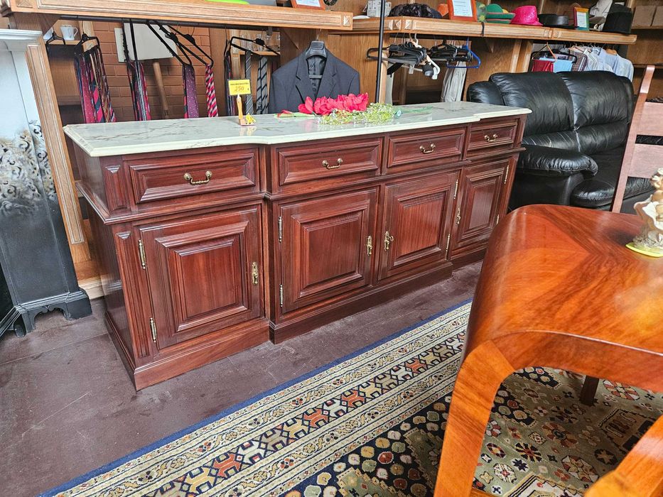 Aparador em madeira com tampo em pedra - óptimo bom estado geral