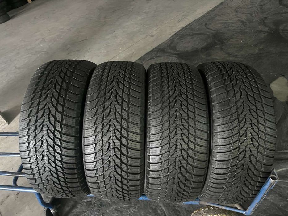 235/50/18 R18 Nokian Snow Prof 1 4шт нові зима
