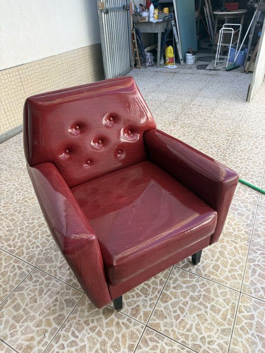 Poltrona em pele vintage
