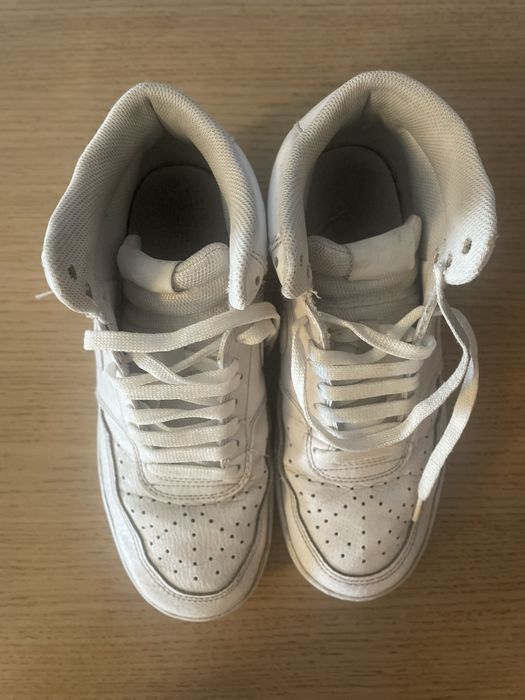 Vendo tenis bota Nike branco