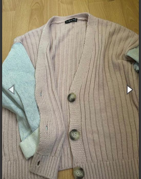 Жіночий вʼязаний кардиган