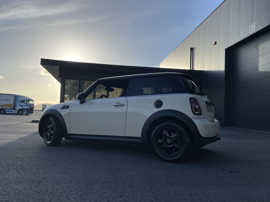 Mini Cooper R56 1.4i