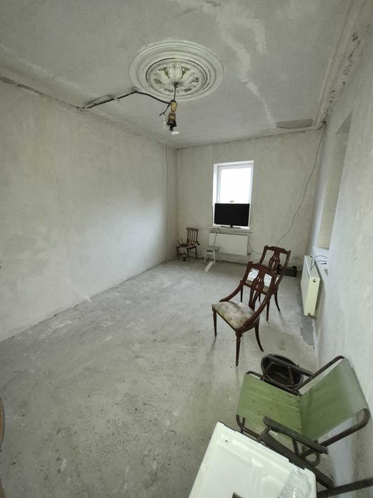 Продам новий двоповерховий будинок 150м2 в Новій Боярці, 6 соток.