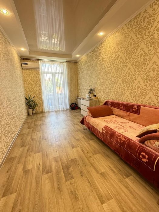 Продаю 2х комнатную квартиру в Центре. Улица Декабристов.