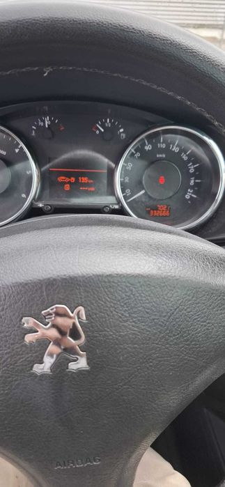 Peugeot 3008 1.6 HDi — SUV Familiar Económico e Muito Bem Equipado
