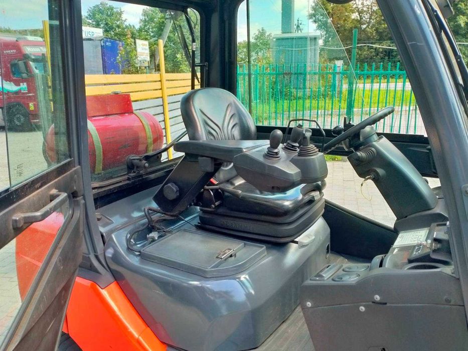 Навантажувач, Погрузчик  Toyota 8BG25