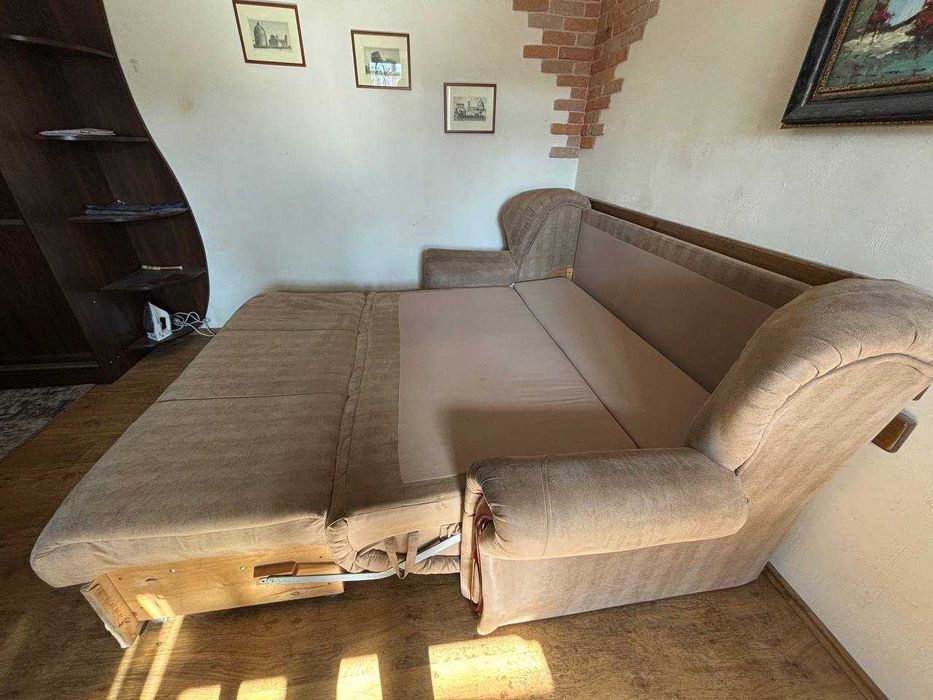 Продам диван-ліжко + два крісла