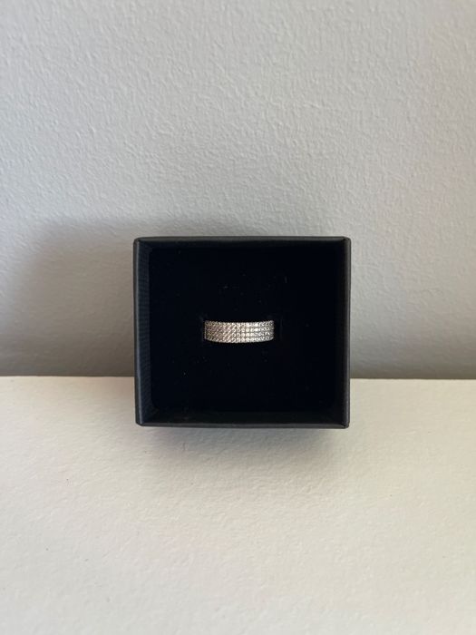 Vende-se Anel Carilor