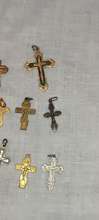 Хрестики різні в гарному стані