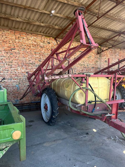 Обприскувач причіпний Hardi (18 м.)