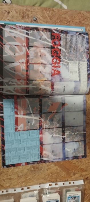 Set completo calcio 93 com 436 cromos por colar