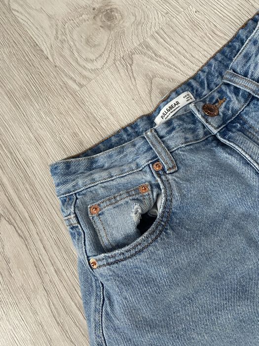 Spodnie mom jeans z wysokim stanem Pull&Bear