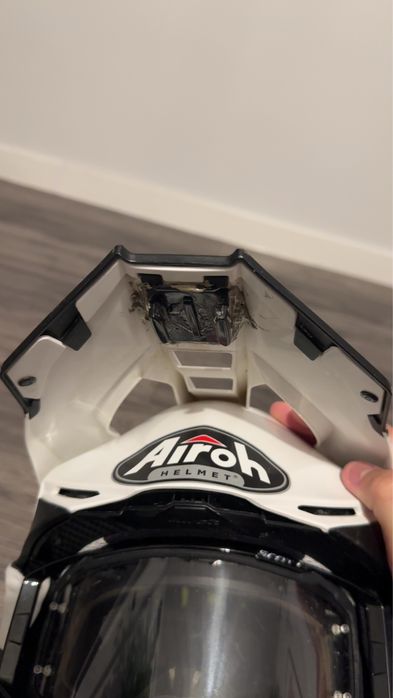 Kask Airoh xl polecam