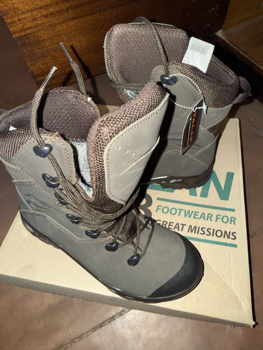 Талани  розмір 39 нові