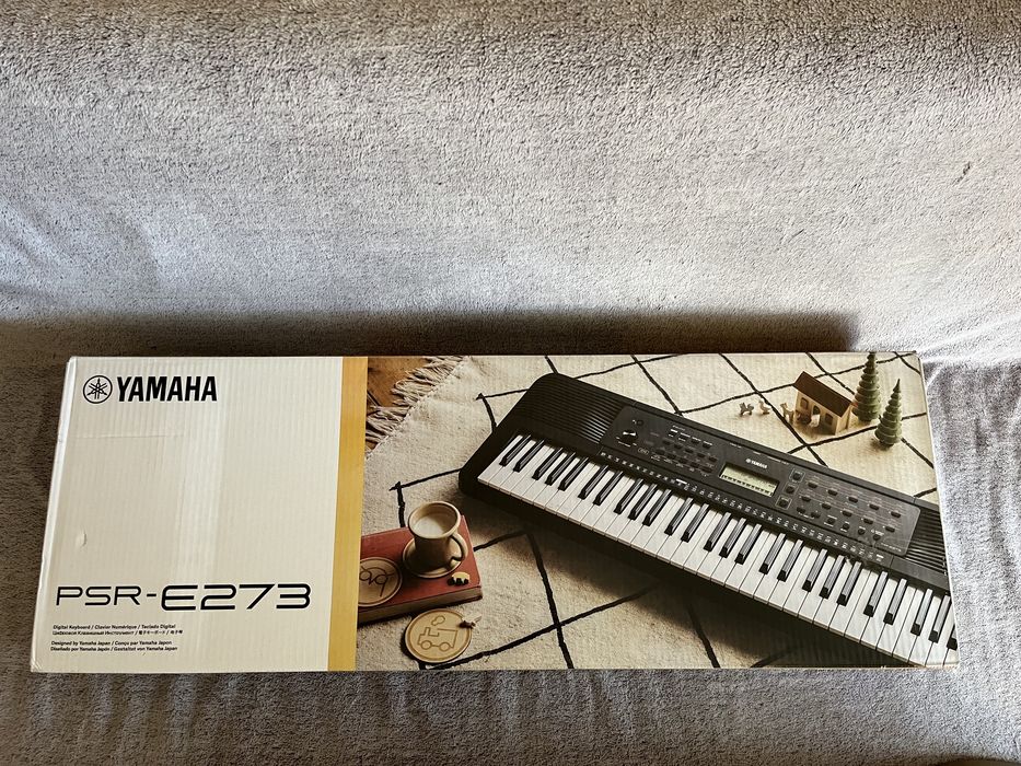 Цифровий синтезатор Yamaha PRS-E273