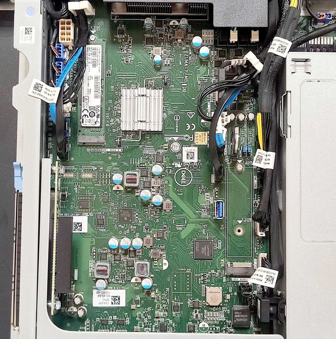 Сервер/робоча станція DELL Precision Rack 3930