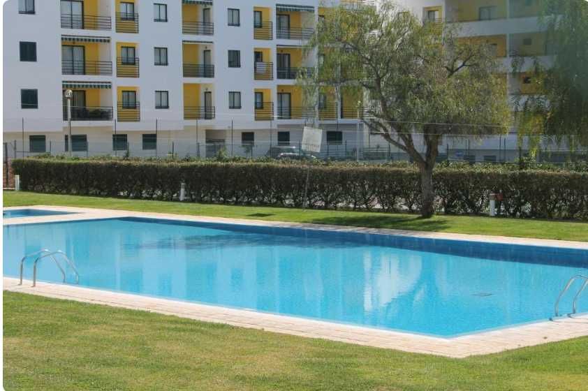 Apartamento T1 - Armação de Pera