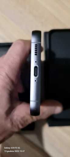 Sprzedam samsung S 23 FE w ladnym stanie