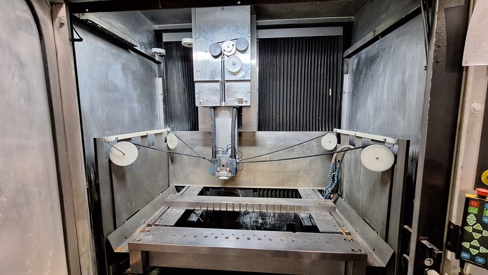 EDM Charmiles Robofil 510 Erosão de fio