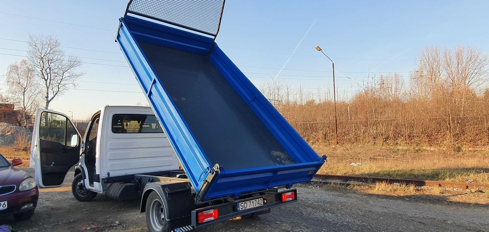 Piasek żółty, szary, siany, płukany, zasypowy, na wylewki, do betonu, do tynkowania, do trawnika, wywrotka 3,5 Kraków i okolice
