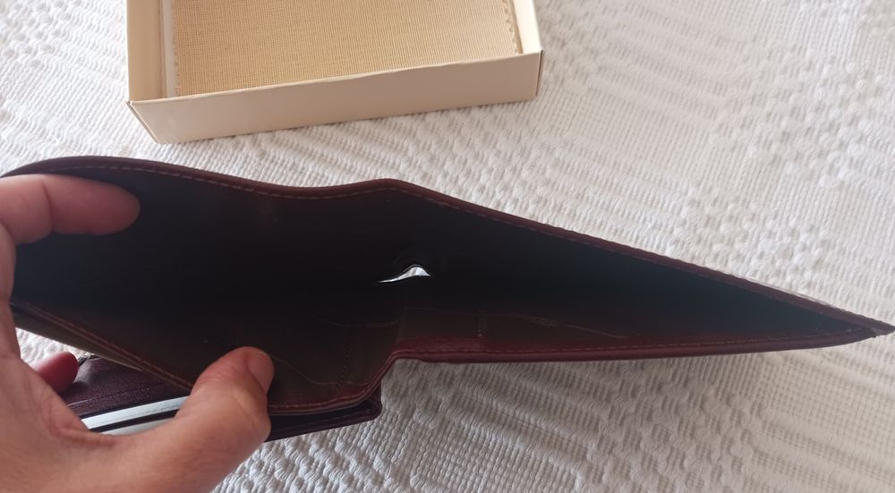 Carteira de homem em pele