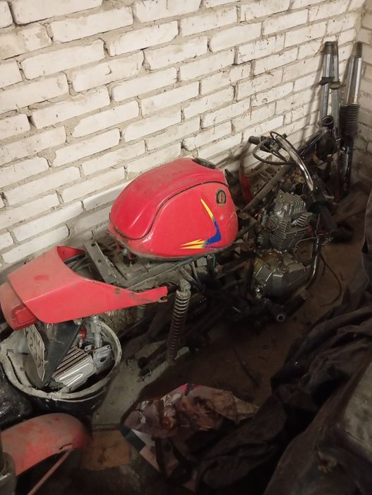 Mińsk Pronar Romet 125ccm  , lampa tył zadupek, dowód rej