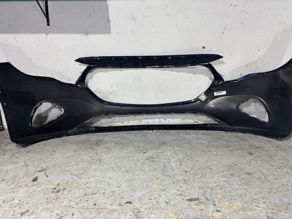 Pára-choque dianteiro Mercedes-Benz E-Class