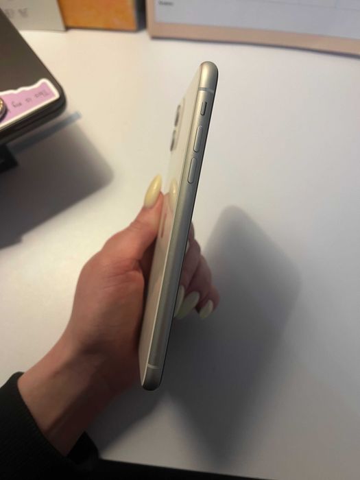 iPhone 11 128gb Білий