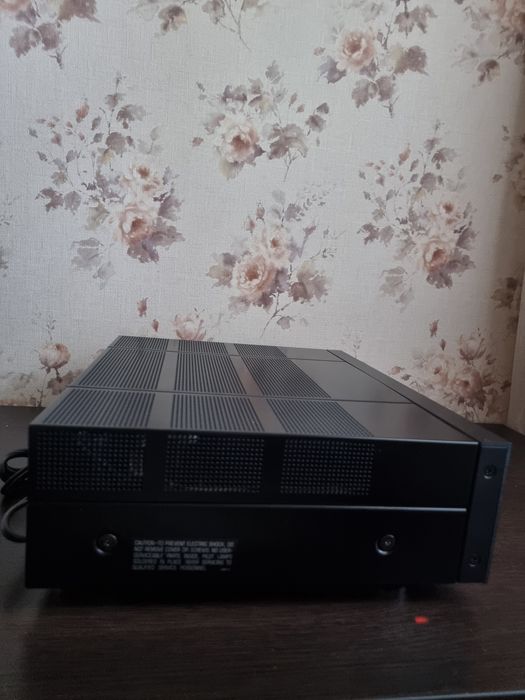 Оконечный усилитель Yamaha m50