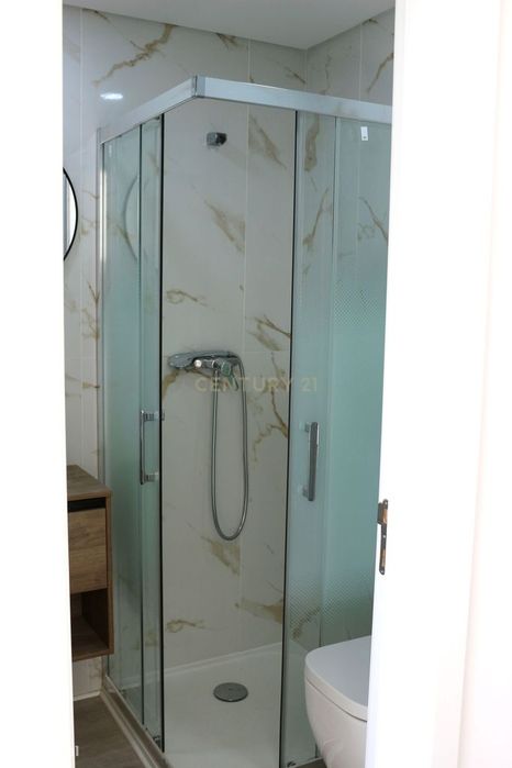 Apartamento T2 Renovado em Marvila – Lisboa