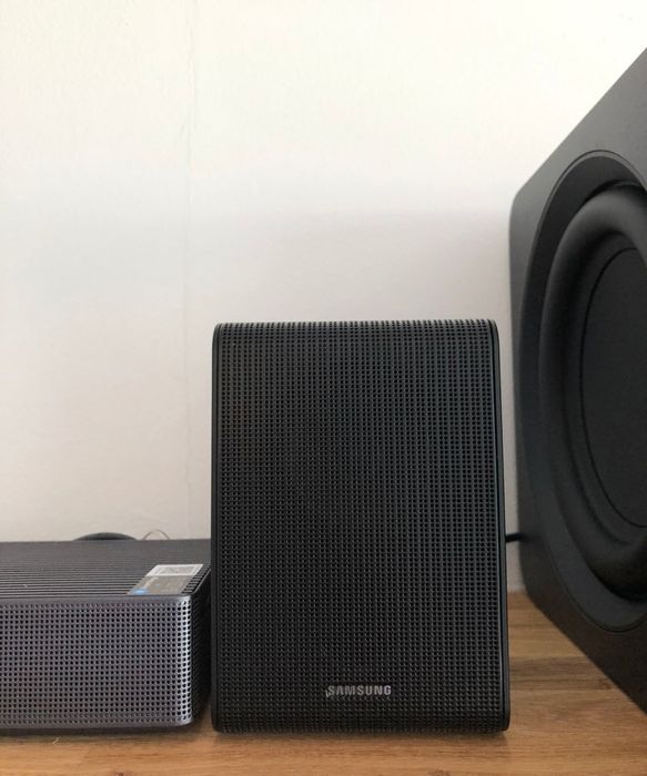 Samsung HW-QS750F  soundbar - excelente estado