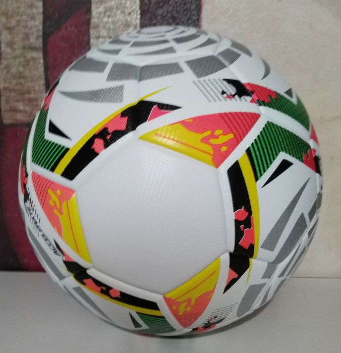 Футбольний м'яч La Liga 1 Accelerate безшовний 5 розмiр