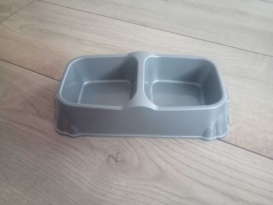 plastikowa podwójna miska dla psa