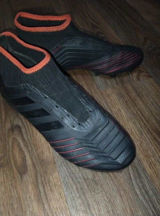 Бутсы Adidas Predator
