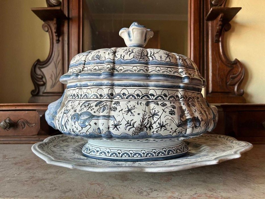 Louça decorativa grande pintada à mão - Peça única e artesanal