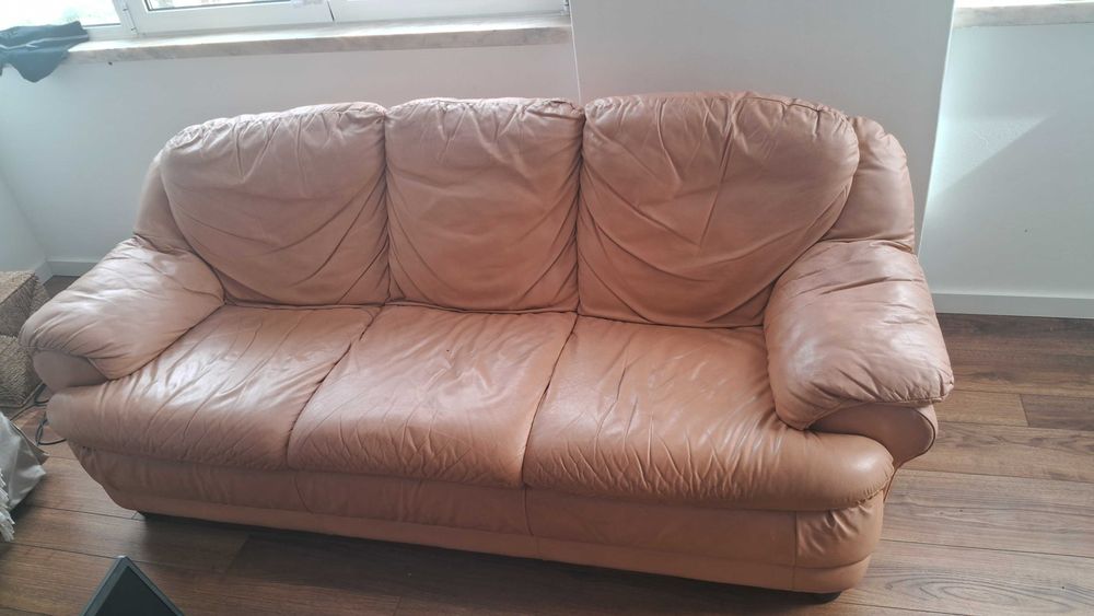 Sofá de couro 3 lugares
