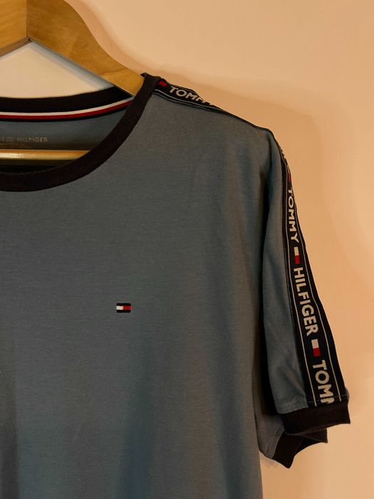 Koszulka Tommy Hilfiger niebieska z logiem xl